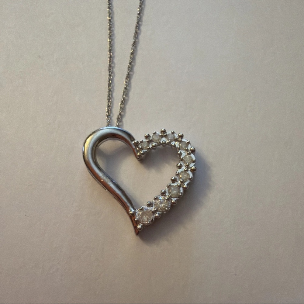 10k Heart Necklace